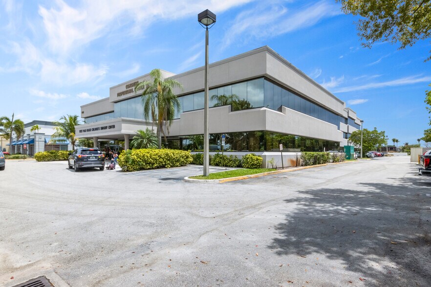 More Photos Of 1620 S Congress Ave, Palm Springs Medical For Lease