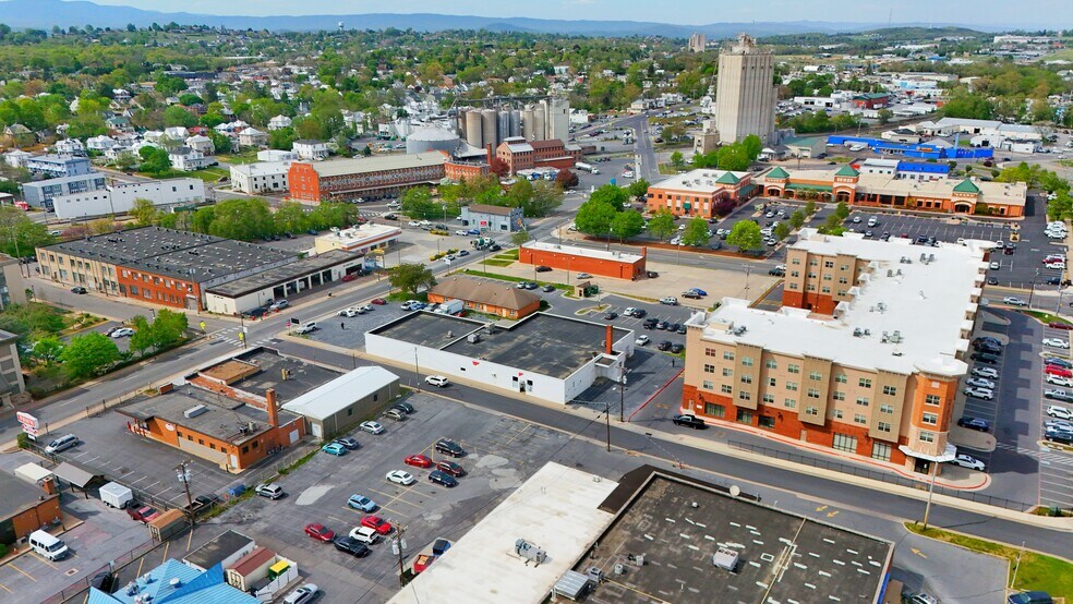 More Photos Of 60 E Rock St, Harrisonburg Light Distribution For Lease