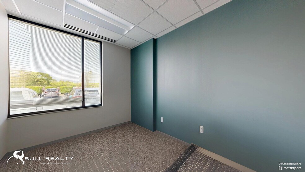 More Photos Of 34 Upper Riverdale Rd, Riverdale Medical For Lease