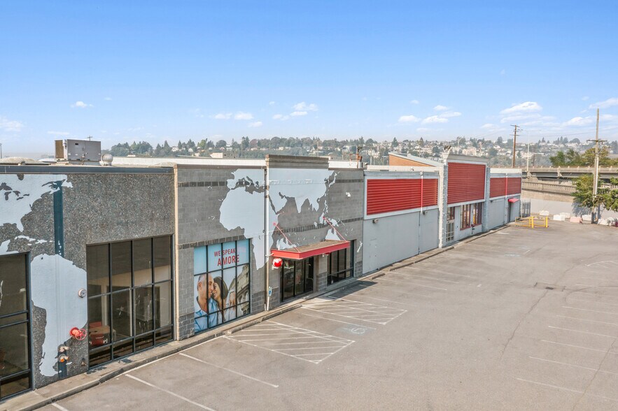 More Photos Of 1523-1541 15th Ave W, Seattle Unknown For Lease