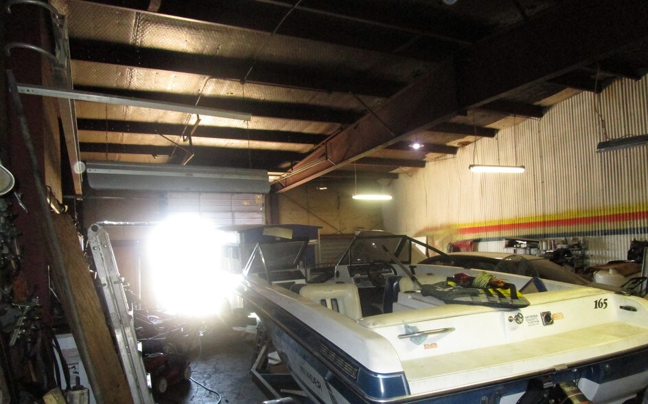More Photos Of 361 S Riverside Dr, Fort Worth Auto Repair For Sale