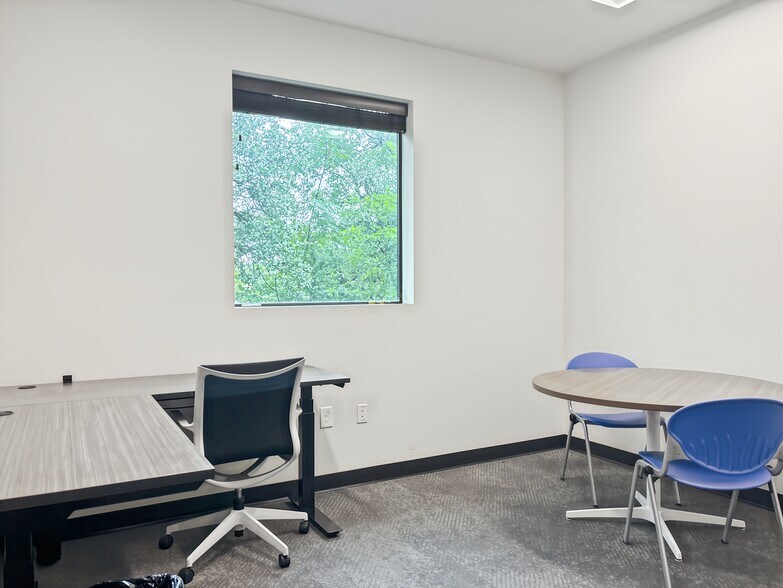 More Photos Of 13625 Ronald Reagan Blvd, Cedar Park Coworking Space