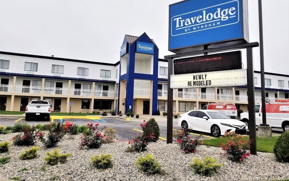 More Photos Of 5710 Challenger Pky, Fort Wayne Hotel For Sale