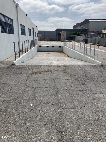 More Photos Of 16400 Garfield Ave, Paramount Warehouse For Lease