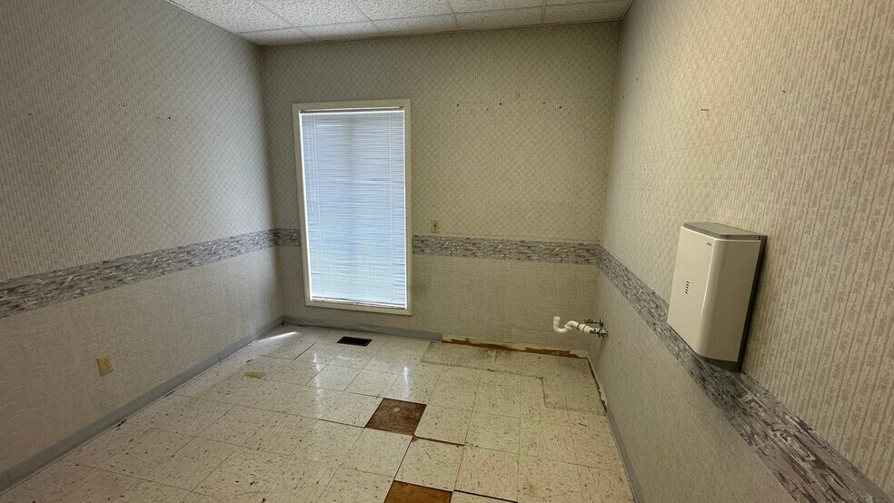 More Photos Of 444 Elmwood Ave, Alderson Medical For Sale