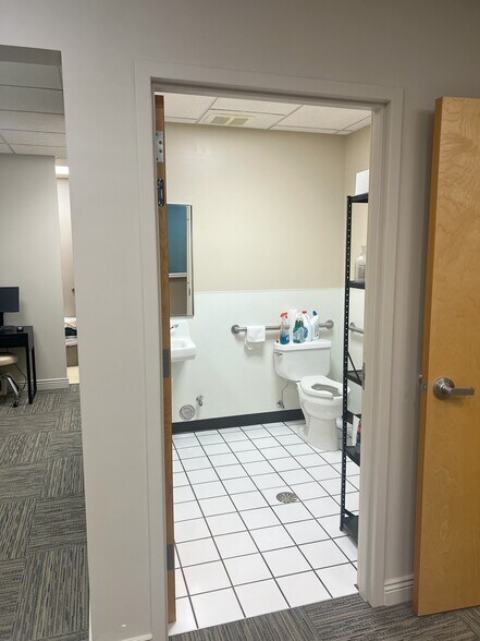 More Photos Of 3115 E Lion, Salt Lake City Medical For Sale