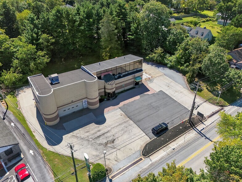 Primary Photo Of 514 E King Rd, Malvern Storefront Retail Office For Sale