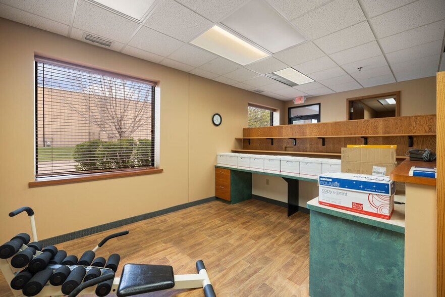 More Photos Of 3209 Terminal Dr, Eagan Warehouse For Sale