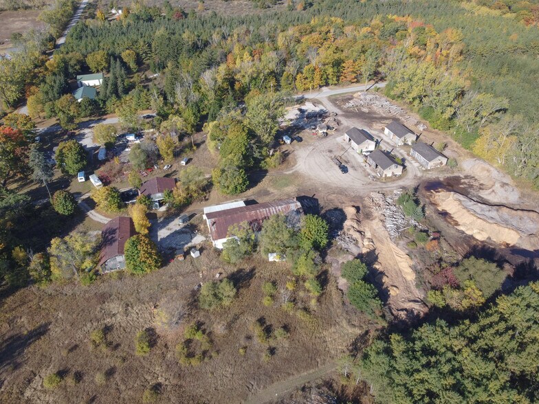 More Photos Of 5052 Reynolds Rd, Sturgeon Bay Flex For Sale