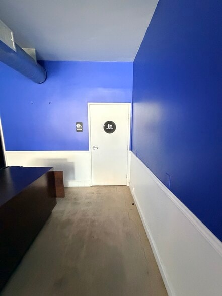 More Photos Of 8912-8918 W Pico Blvd, Los Angeles Storefront For Lease