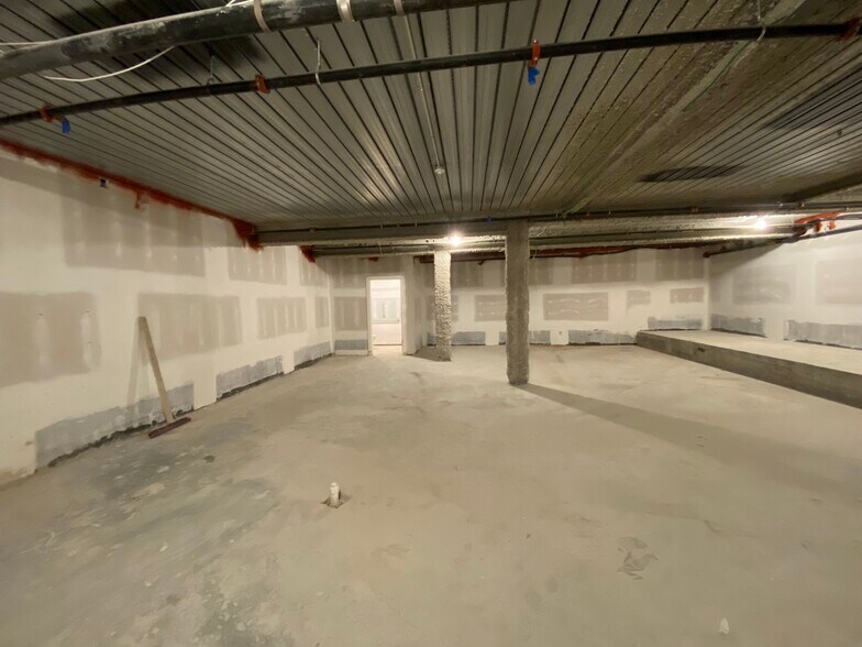 More Photos Of 98 Tompkins Ave, Brooklyn Apartments For Lease