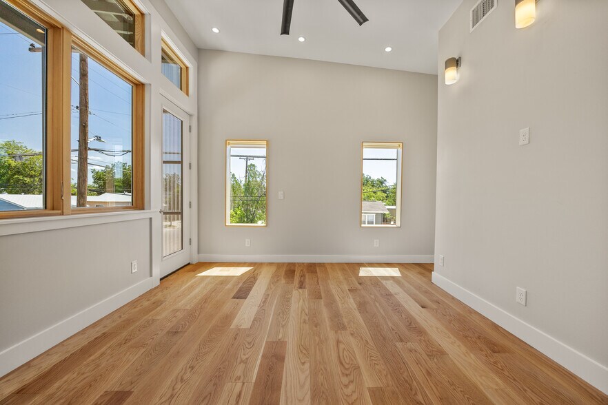 More Photos Of 1103-1107 S Cherry & 135 Louisiana, & 634 Delaware St, San Antonio Multifamily For Sale