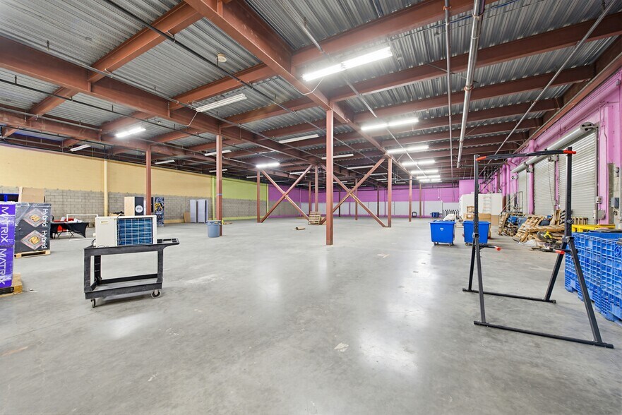 More Photos Of 15001 S Figueroa St, Gardena Distribution For Sale
