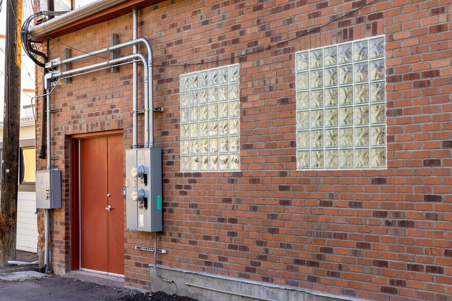 More Photos Of 817 S Higgins Ave, Missoula Storefront Retail Office For Sale