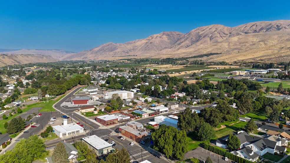 More Photos Of 21 Second St, Naches General Retail For Sale