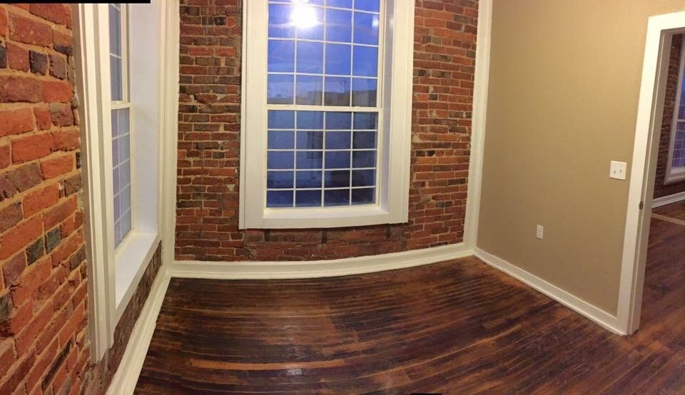 More Photos Of 200 W Main St, Marietta Storefront Retail Residential For Sale