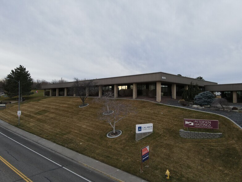 More Photos Of 8203 W Quinault Ave, Kennewick Office For Lease