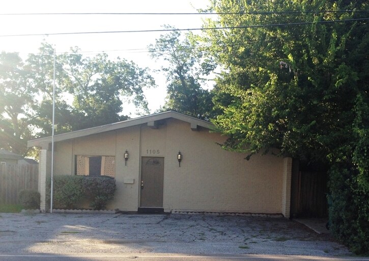 Primary Photo Of 1105 N Meyer Rd, Seabrook Office For Sale
