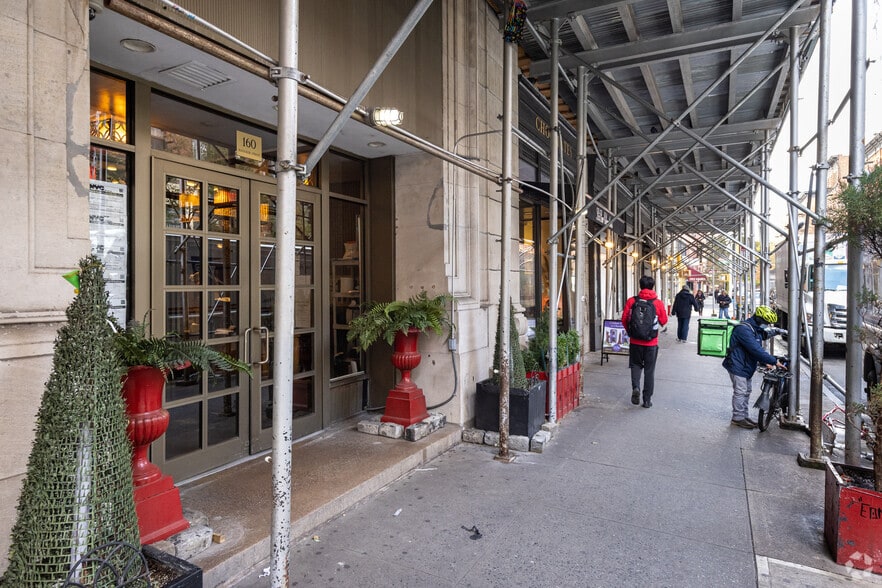 More Photos Of 162-168 Bleecker St, New York Apartments For Lease