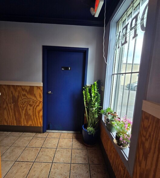More Photos Of 7311 Little River Tpke, Annandale Storefront For Sale