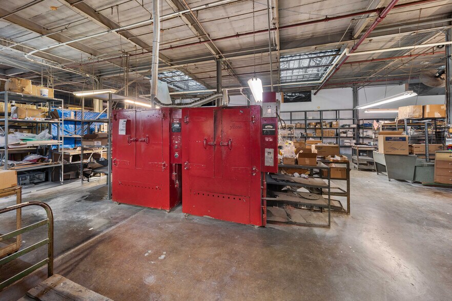 More Photos Of 109 45th St, Union City Loft Creative Space For Sale