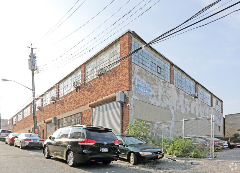 More Photos Of 54-60 46th St, Maspeth Warehouse For Lease