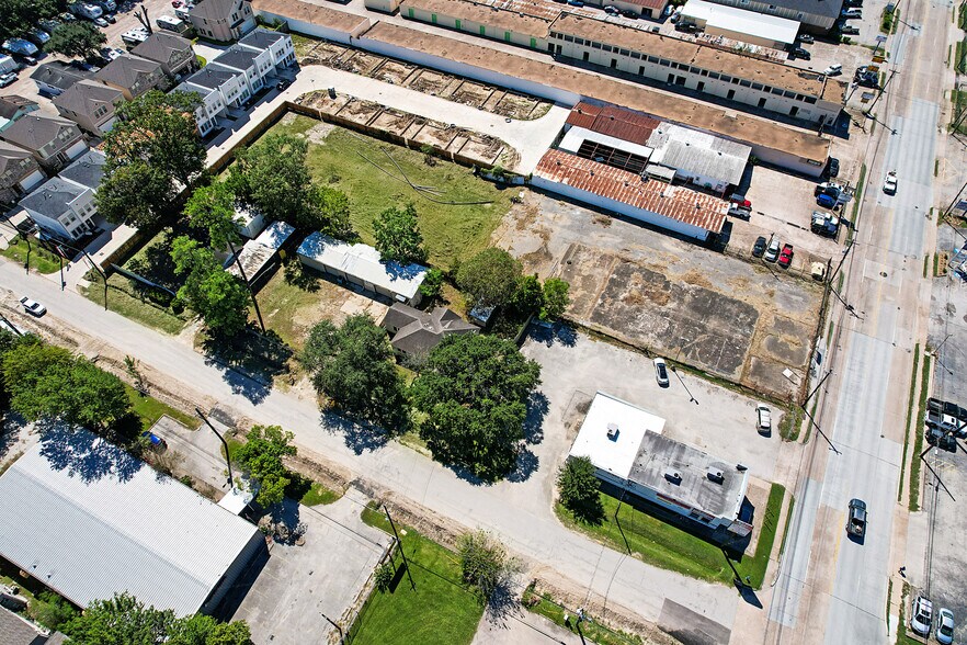 More Photos Of 7709 Long Point Rd, Houston Land For Sale