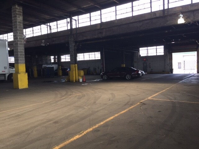 More Photos Of 1281 Viele Ave, Bronx Warehouse For Lease