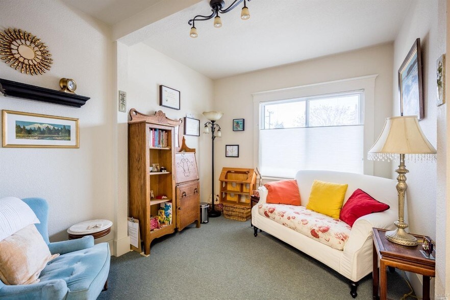 More Photos Of 825 College Ave, Santa Rosa Medical For Lease