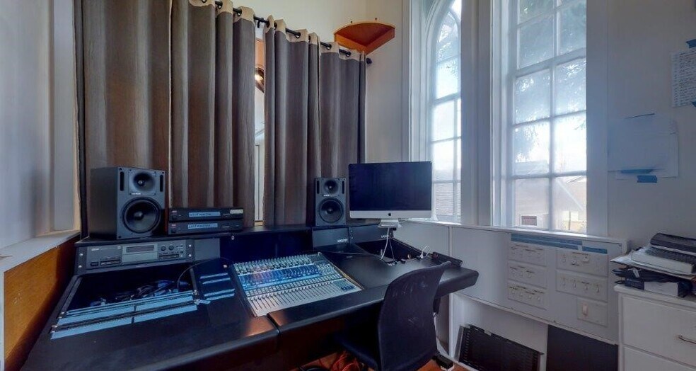 More Photos Of 1313 Washington St, Sumner Religious Facility For Sale