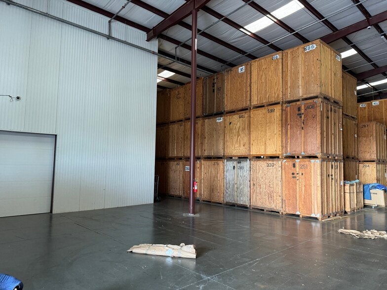 More Photos Of 1700 S Eastern Ave, Oklahoma City Warehouse For Lease