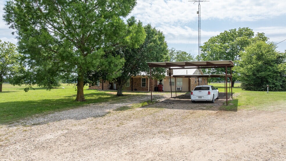 More Photos Of TBD US-271, Bogata Land For Sale