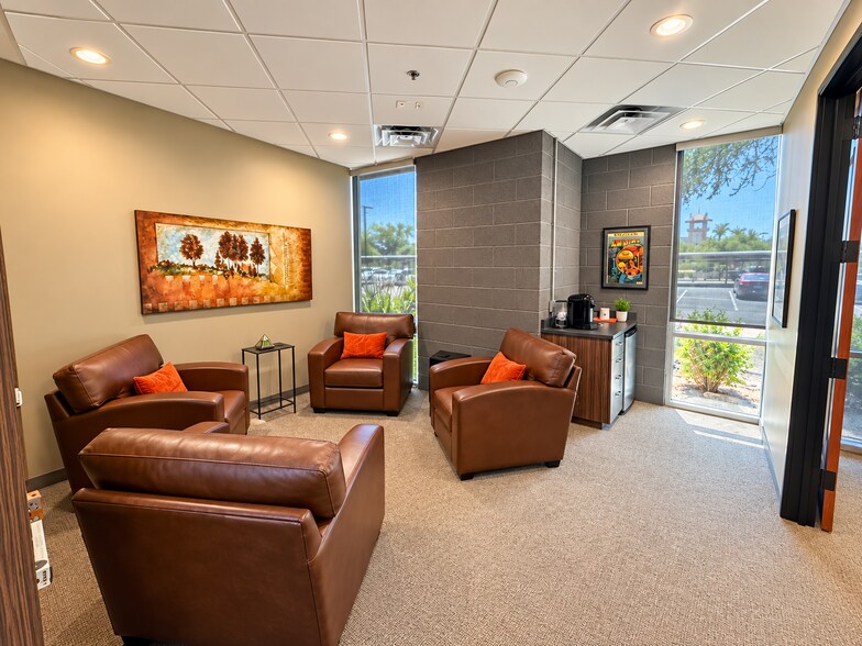 More Photos Of 1255 W Rio Salado Pkwy, Tempe Office For Sale
