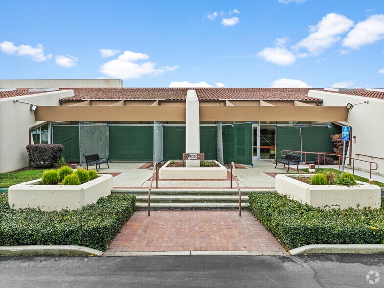 More Photos Of 195 S Milpitas Blvd, Milpitas Research And Development For Lease