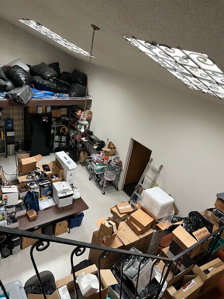 More Photos Of 1609 Border Ave, Torrance Warehouse For Sale