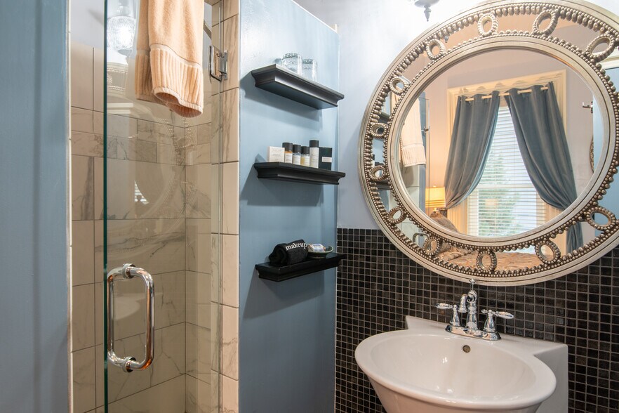 More Photos Of 143 Church Ave, Oshkosh Hospitality For Sale