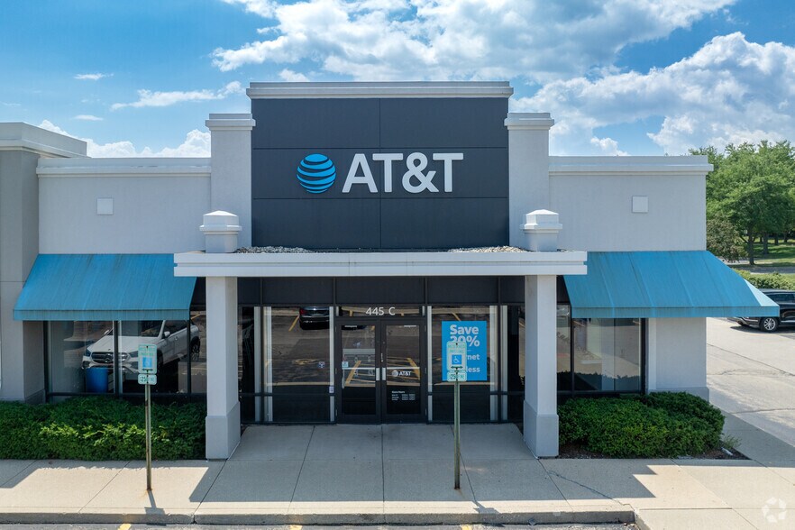 More Photos Of 445 E Townline Rd, Vernon Hills Freestanding For Lease