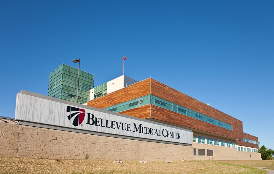More Photos Of 2510 Bellevue Medical Center Dr, Bellevue Medical For Lease