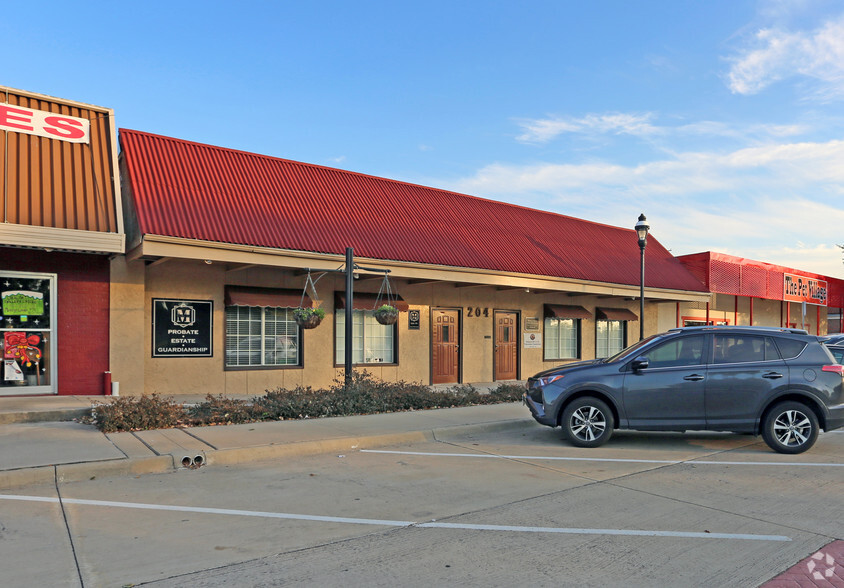 Primary Photo Of 204 N Main St, Duncanville Medical For Sale