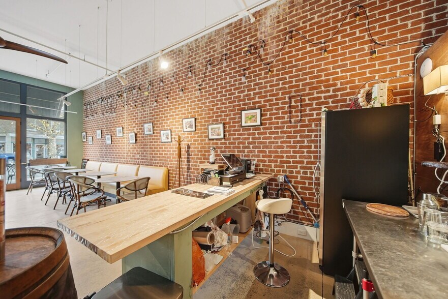 More Photos Of 300 Mason Ave, Cape Charles Apartments For Sale