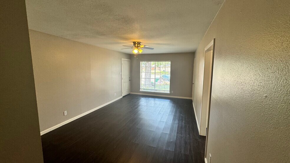 More Photos Of 7315 Housman, Houston Specialty For Sale