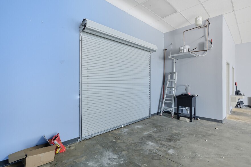 More Photos Of 4680 I-55 N Frontage Rd, Jackson Freestanding For Lease