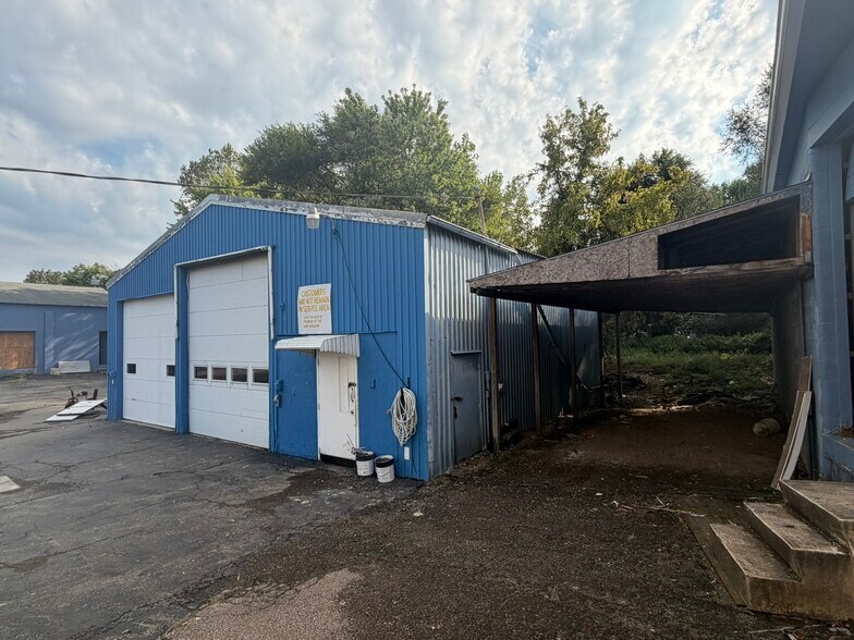 More Photos Of 4330 Westerville Rd, Columbus General Retail For Sale