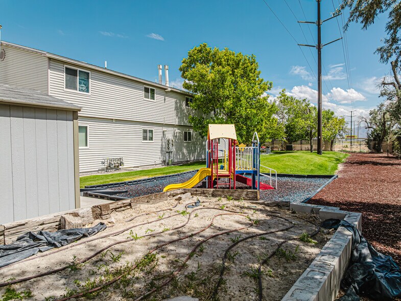 More Photos Of 720 Broyles Ranch Rd, Battle Mountain Apartments For Sale