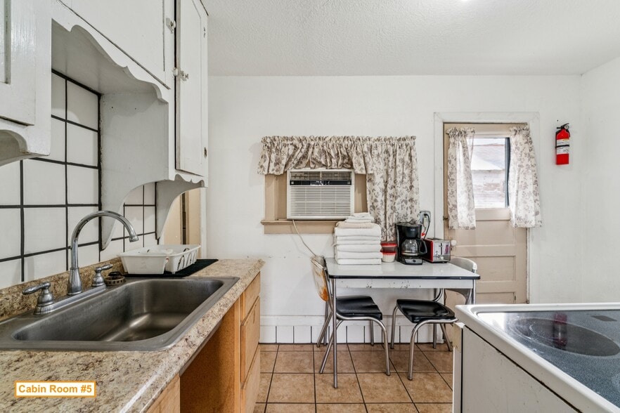 More Photos Of 110 Washington St, Huntington Hospitality For Sale