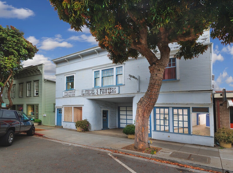 Primary Photo Of 535-539 Main St, Half Moon Bay Storefront Retail Residential For Sale