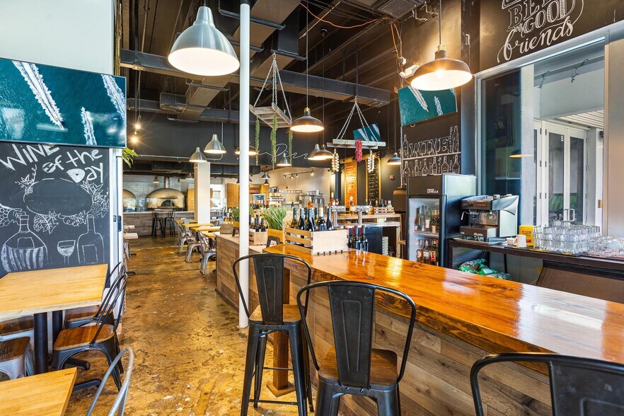 More Photos Of 5840 SW 71st St, South Miami Restaurant For Sale