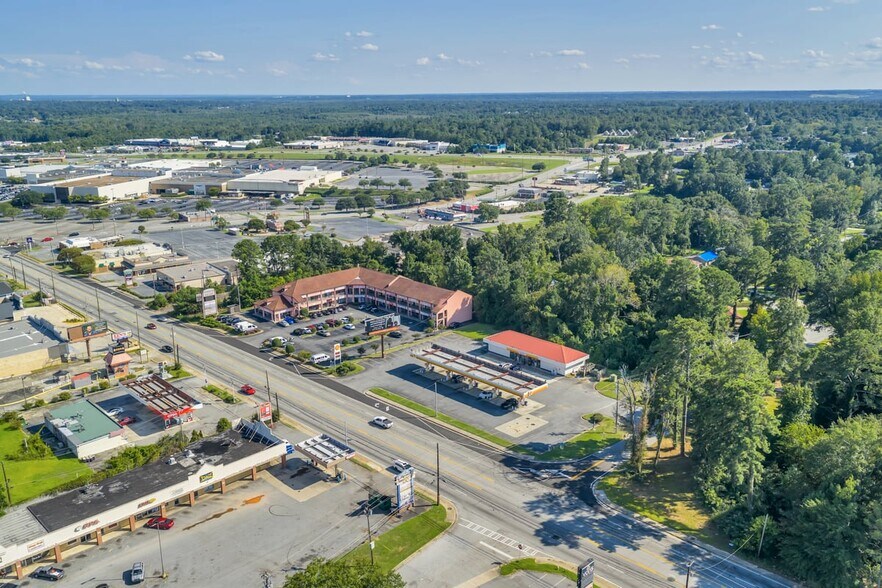 More Photos Of 3758 Mercer University Dr, Macon-Bibb Land For Sale