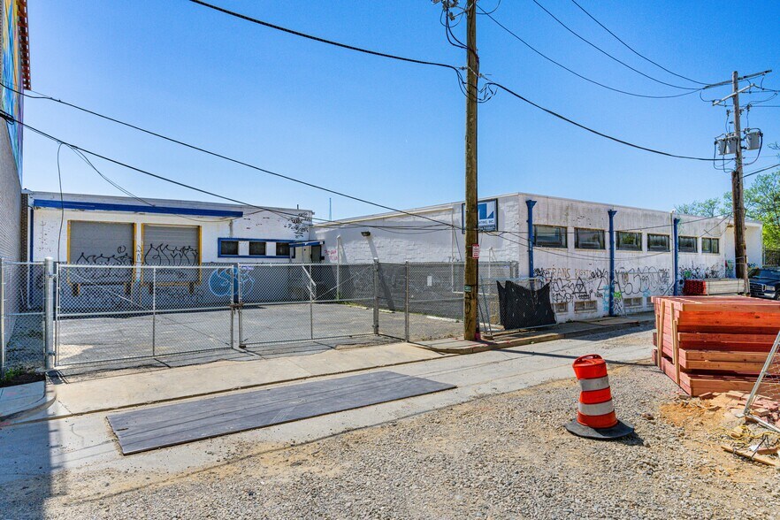 Primary Photo Of 300-308 Vine St NW, Washington Warehouse For Lease