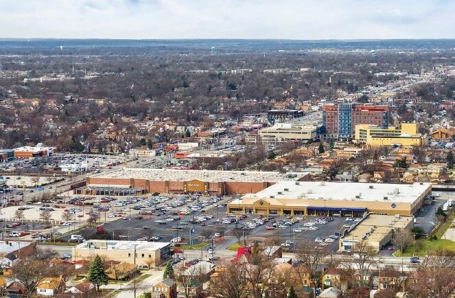 More Photos Of 2500 W 95th St, Evergreen Park Department Store For Lease